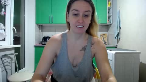 Snapshot of nastasiiaaforyou chatting on December 31, 2:14 pm nastasiiaaforyou online show from December 31, 2:14 pm