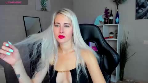 Snapshot of nastasya_cute chatting on September 11, 1:39 am Nastya online show from September 11, 1:39 am