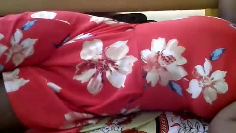 Snapshot of nastiestmomplay chatting on November 21, 6:34 am Sweet Ella online show from November 21, 6:34 am