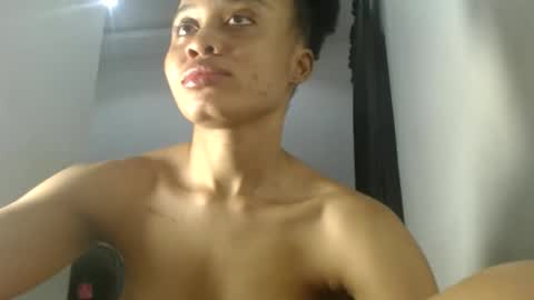 ella online show from December 20, 5:36 am