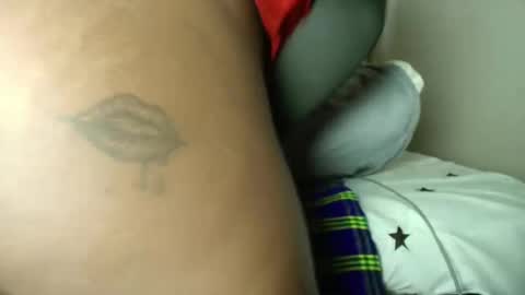 Snapshot of nasty_sweet_holes chatting on November 28, 5:32 am NESTER online show from November 28, 5:32 am