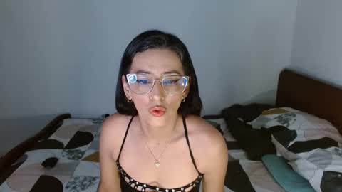 Snapshot of nat4youlove chatting on December 29, 11:18 pm nathalia online show from December 29, 11:18 pm