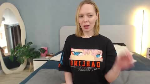 natalee_love online show from February 4, 12:05 am