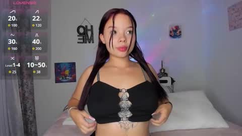 Snapshot of natalia__miller__ chatting on November 23, 2:11 am NATALIA online show from November 23, 2:11 am