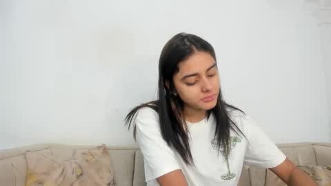 Snapshot of natalia_aguirre chatting on October 29, 12:07 pm Naty online show from October 29, 12:07 pm