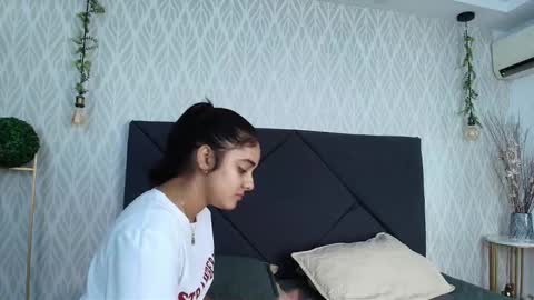 Snapshot of natalia_aguirre chatting on November 13, 12:26 pm Naty online show from November 13, 12:26 pm