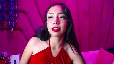 Snapshot of natalia_pinkk chatting on November 21, 1:54 pm natalia pinkk online show from November 21, 1:54 pm