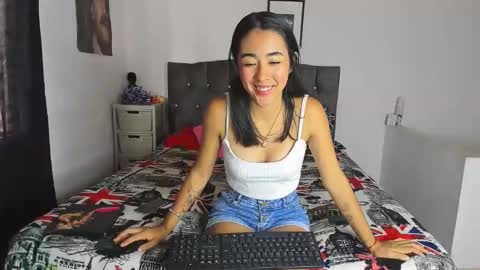 Snapshot of nataliaa05 chatting on February 18, 4:37 pm Nati online show from February 18, 4:37 pm