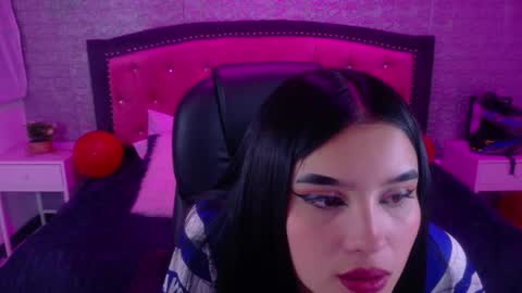 natalie  online show from March 5, 4:08 am