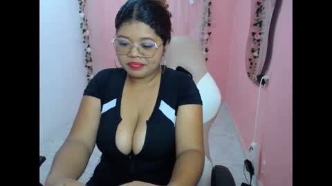 natalie_tits1 online show from October 22, 7:02 pm