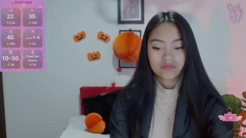 Nataly Escobar online show from October 6, 12:35 pm