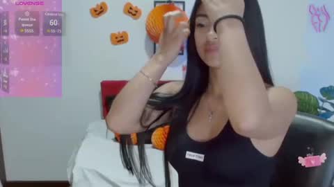 Nataly Escobar online show from October 21, 3:24 pm