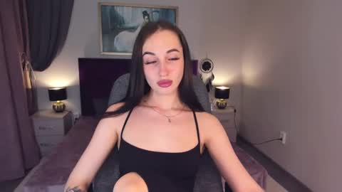 Snapshot of natalyfreman chatting on December 11, 11:41 am Nataly online show from December 11, 11:41 am