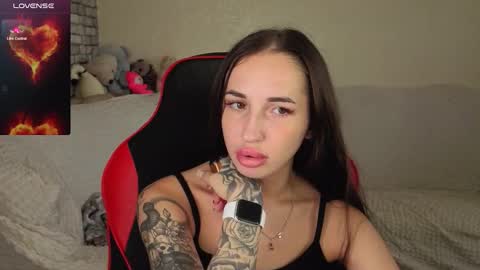 Snapshot of natalyfreman chatting on November 19, 6:57 am Nataly online show from November 19, 6:57 am