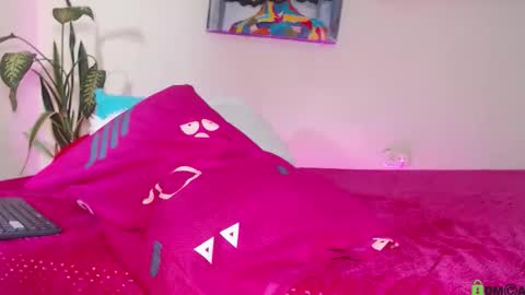 Snapshot of natasha_jm chatting on October 23, 11:35 pm Natasha online show from October 23, 11:35 pm