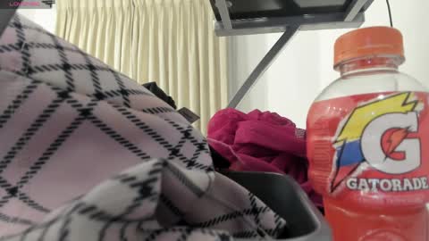 natasha kiim online show from April 16, 3:40 am