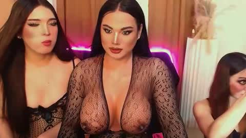 natasha_sins_ online show from October 5, 5:17 am