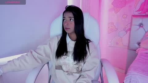 Snapshot of natasha_smith_ws chatting on December 7, 3:41 pm Natasha online show from December 7, 3:41 pm