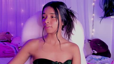 Snapshot of natasha_smith_ws chatting on December 20, 11:05 pm Natasha online show from December 20, 11:05 pm