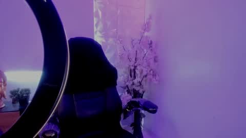 Snapshot of natasha_smith_ws chatting on January 18, 7:04 pm Natasha online show from January 18, 7:04 pm