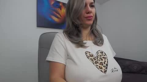 natashaboobs online show from February 7, 6:24 am
