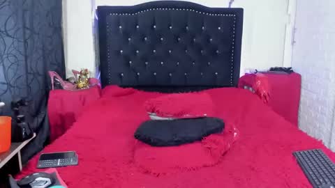 Snapshot of natashaburgos chatting on December 4, 2:59 pm natashaburgos online show from December 4, 2:59 pm