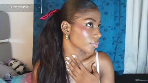 Snapshot of natashaegnath_ chatting on November 7, 10:59 am Natasha online show from November 7, 10:59 am