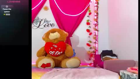 Snapshot of natashakissess chatting on February 20, 4:03 pm NatashaKissess online show from February 20, 4:03 pm