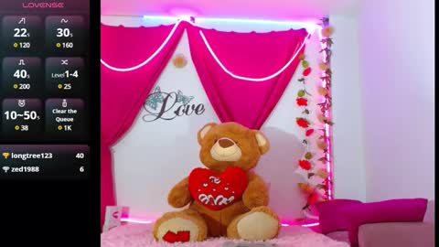 Snapshot of natashakissess chatting on March 4, 7:11 pm NatashaKissess online show from March 4, 7:11 pm