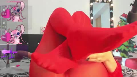 Snapshot of natashayuu chatting on November 15, 12:08 am natasha online show from November 15, 12:08 am