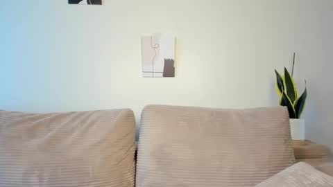 Snapshot of natassiadreamsxxx chatting on March 5, 12:50 am Natassia Dreams online show from March 5, 12:50 am