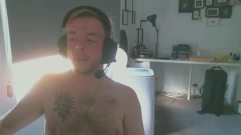 Snapshot of nate9773 chatting on January 28, 10:45 pm Nathan online show from January 28, 10:45 pm