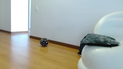 Snapshot of nath_dawson chatting on December 24, 12:00 pm nath_dawson online show from December 24, 12:00 pm
