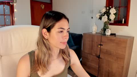 Snapshot of nathaaly_sky chatting on January 17, 10:44 am nathaly sky online show from January 17, 10:44 am