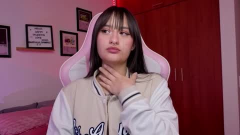 Snapshot of nathalia_ramirez_ chatting on February 15, 8:02 am Nathalia Ramirez online show from February 15, 8:02 am