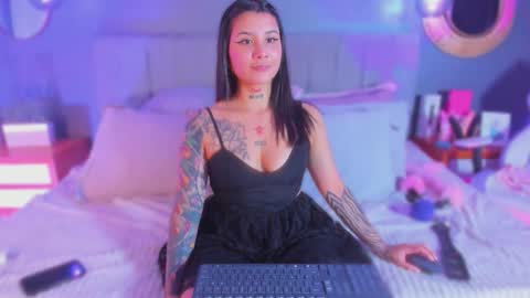 Snapshot of nathalia_stone_ chatting on February 1, 12:53 am nathalia stone online show from February 1, 12:53 am