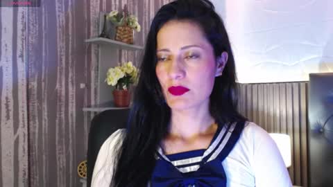Snapshot of nathalia_zamu chatting on December 4, 2:53 am Natha online show from December 4, 2:53 am