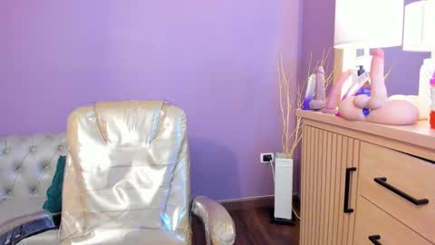 nathalie rossel online show from February 12, 6:58 pm