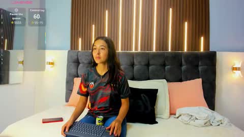 ... Nathaly ... online show from October 14, 3:07 am