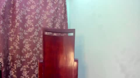 Nathaly online show from December 19, 8:05 pm