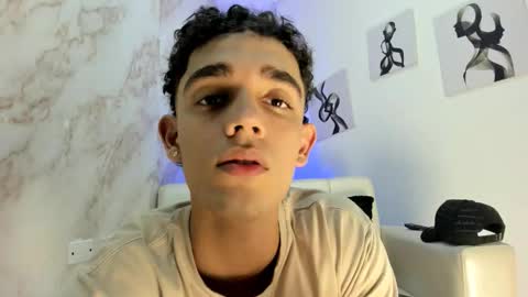 Snapshot of nathan_shimmer chatting on November 7, 1:00 pm nathan_shimmer online show from November 7, 1:00 pm