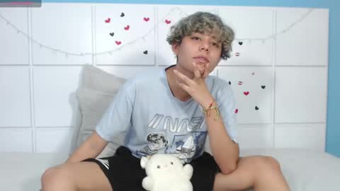 Snapshot of nathanbell1 chatting on September 26, 12:25 am nathanbell1 online show from September 26, 12:25 am