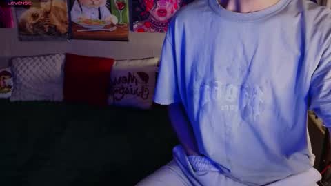 Snapshot of nathanbruce chatting on October 28, 2:42 pm N A T H AN online show from October 28, 2:42 pm