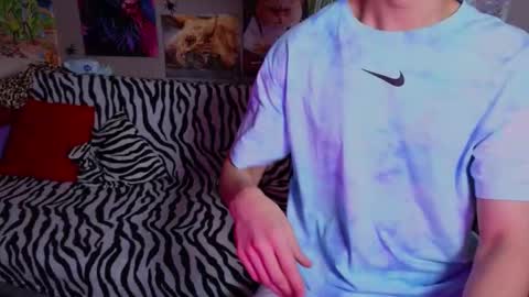 Snapshot of nathanbruce chatting on November 14, 5:33 pm N A T H AN online show from November 14, 5:33 pm