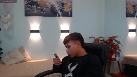 Snapshot of nathanclay chatting on December 2, 3:40 pm nathanclay online show from December 2, 3:40 pm