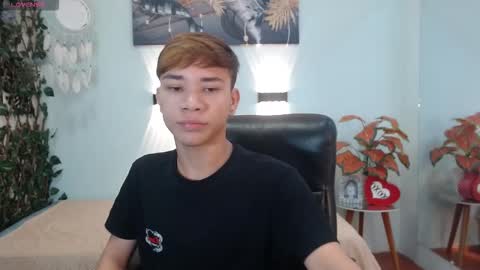 Snapshot of nathanclay chatting on December 16, 4:06 am nathanclay online show from December 16, 4:06 am