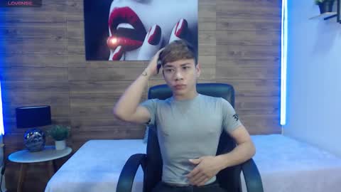 nathanclay online show from February 4, 3:34 am