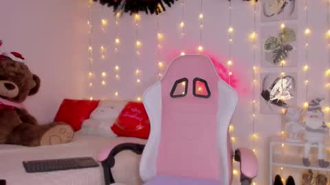 nathy_rosales online show from December 16, 6:29 am