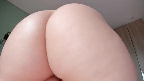     online show from March 4, 2:01 pm