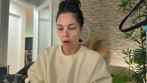 Snapshot of nattywithoutdaddy chatting on December 3, 7:23 pm NATTY FIERROS online show from December 3, 7:23 pm